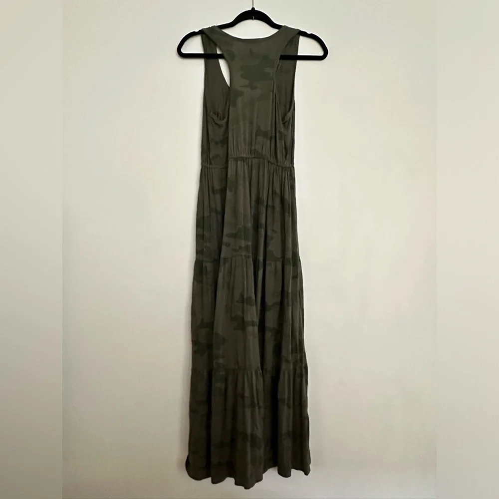Sundry for Evereve The Malibu Sleeveless Maxi Dress in Camo Print - Picture 6 of 6